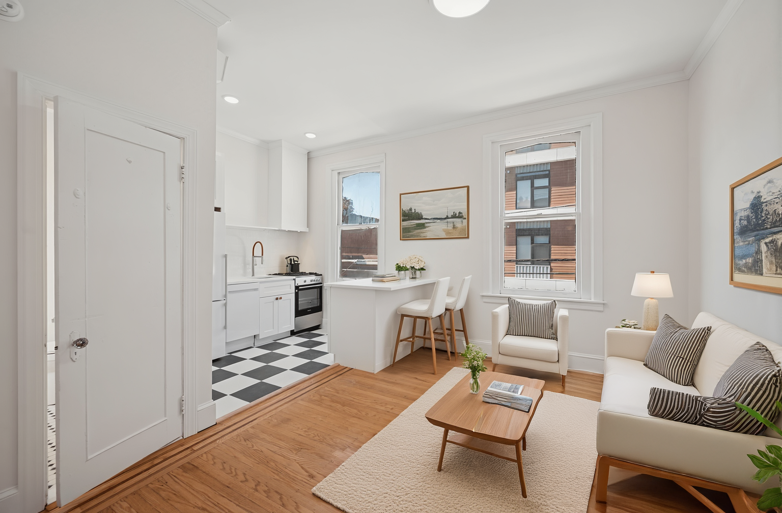 1221 N Franklin St - 2F