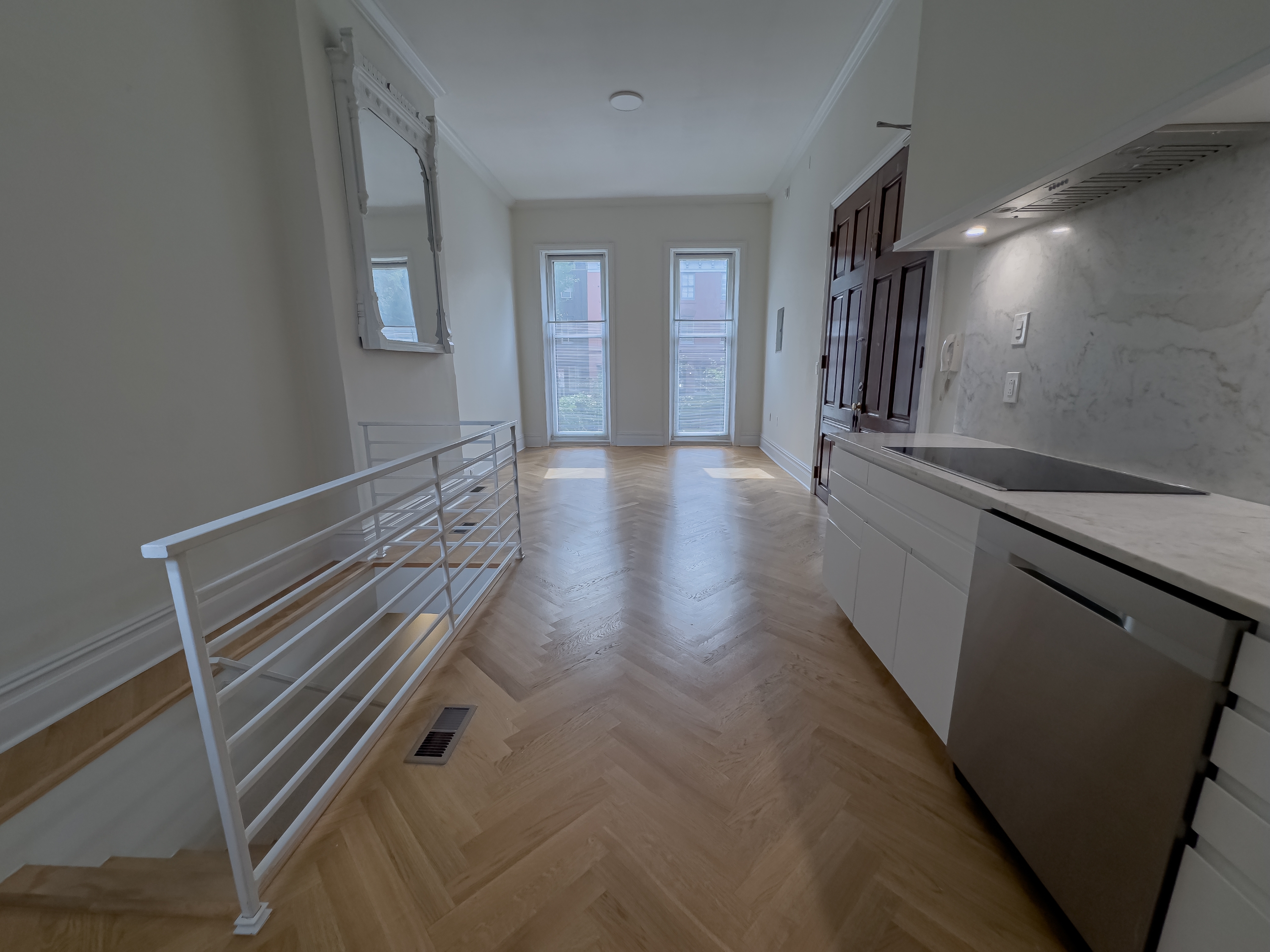 2105 Green Street - 1F